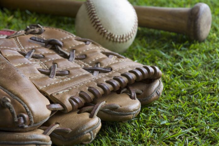 Baseball Gloves for Youth Players