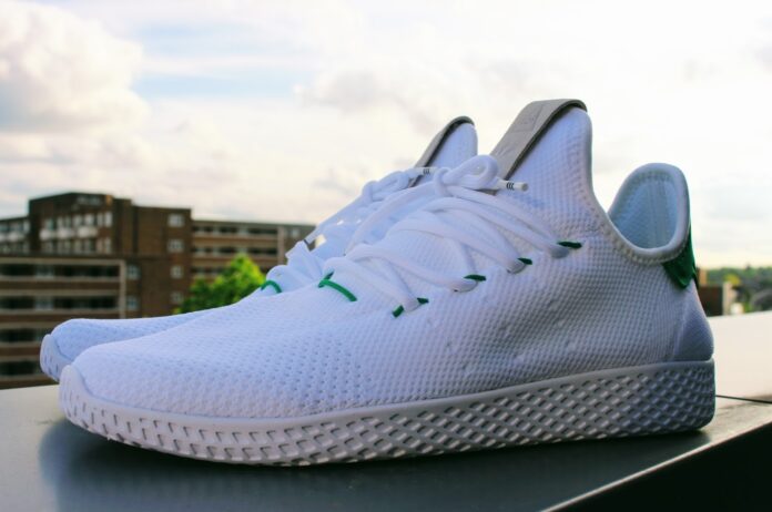 Adidas Tennis Shoes