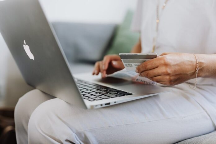 Online-Shopping2-1024x682