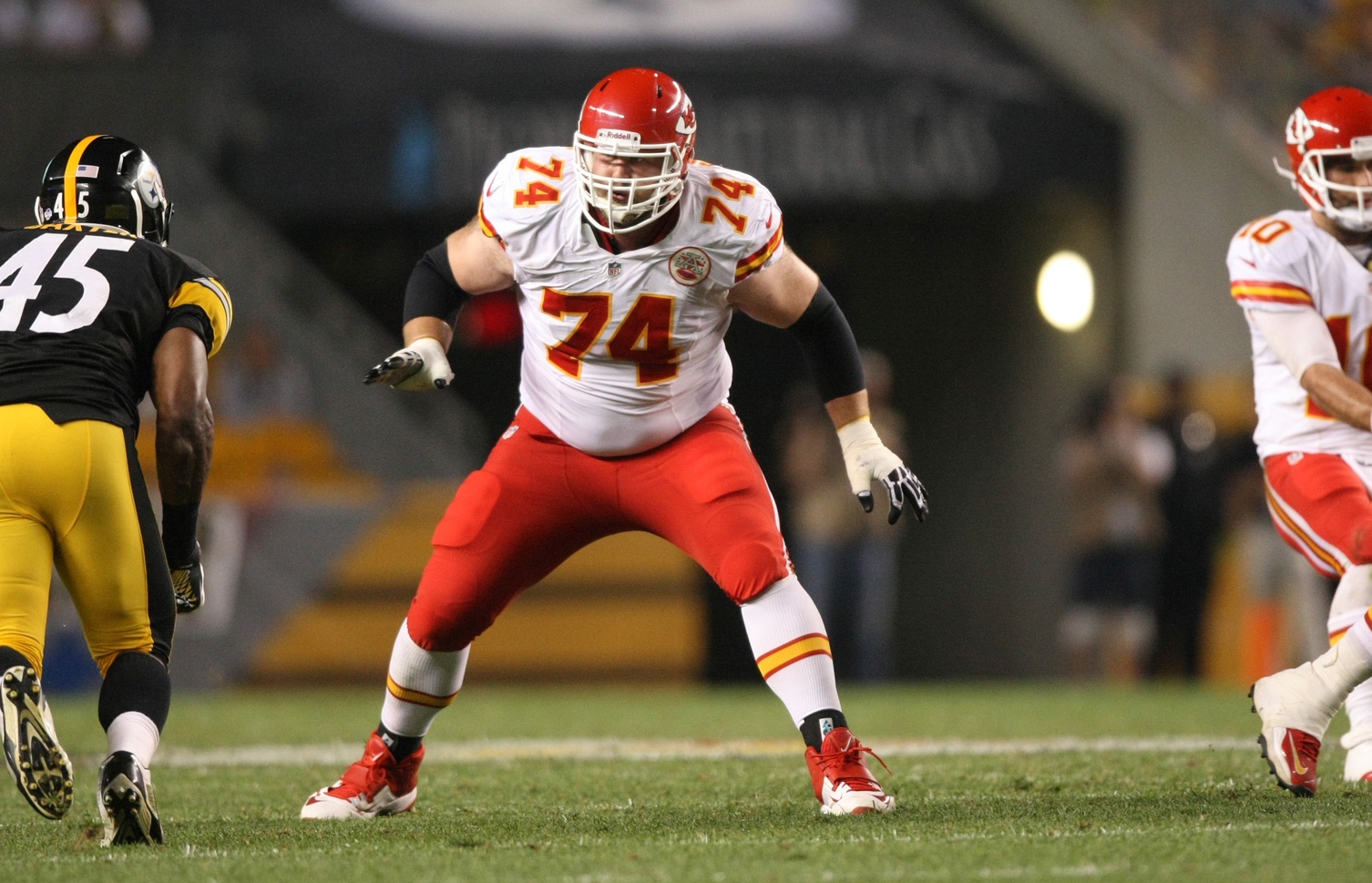 Top 10 Best Offensive Line Cleats 2023 Reviews and Buying Guide